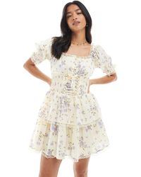 Miss Selfridge - – minikleid mit blümchenmuster und korsettdetail - Lyst