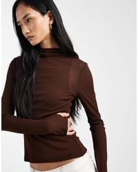 ASOS - Top double épaisseur à manches longues et col cheminée avec détails froncés - chocolat - Lyst