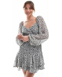 New Look - Vestito Corto A Balze A Fiorellini Bianchi Con Volant - Lyst