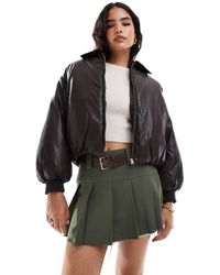 Stradivarius - Str - doudoune courte en similicuir - chocolat - Lyst