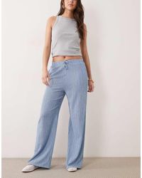 New Look - Crinkle Stripe Wide Leg Trousers - Lyst