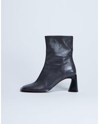 TOPSHOP - Star Premium Leather Round Toe Block Heel Boot - Lyst