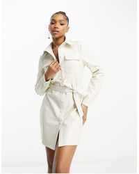 Miss Selfridge - Robe chemise courte en imitation cuir avec bords à strass - crème - Lyst