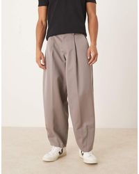 ASOS - Pantalones De Vestir Marrones De Pernera Barrel Ancha Con Pinzas De - Lyst