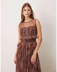 LACE & BEADS - Top Color Ciruela Con Escote Palabra De Honor Y Estampado De Leopardo De Malla De -Morado - Lyst