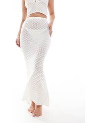 In The Style - Exclusive Crochet Knit Textured Fishtail Maxi Beach Skirt Co-ord - Lyst
