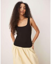 ASOS - Vestido Largo Amarillo Pastel Con Cuello Cuadrado Y Diseño En Contraste De Mezcla De Popelina De - Lyst