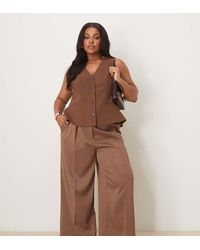 ASOS - Pantalones De Sastre Capri Color Moca A Rayas Con Cinturón De Poliuretano De Curve-Marrón - Lyst