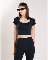 agon® - Square Neck Short Sleeve Crop Top - Lyst