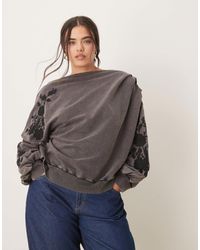 ASOS - Asos design curve – schulterfreier sweatshirt mit stickerei - Lyst