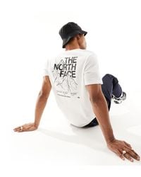 The North Face - Mountain outline - t-shirt bianca con stampa sul retro - Lyst