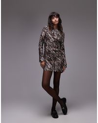 TOPSHOP - Vestito Corto Plissé A Maniche Lunghe Con Stampa Leopardata - Lyst