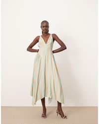 ARRANGE - – midikleid mit grünen streifen, mit überkreuzten rückenträgern und weitem rock - Lyst