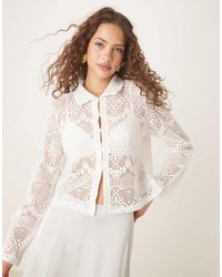 Vila - Gehaakte Top Met Polokraag En Knopen Aan De Voorkant - Lyst