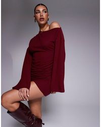 ASOS - Vestito Corto A Maniche Lunghe Con Spalla Scesa E Orlo Asimmetrico - Lyst