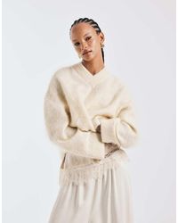 ASOS - Trui Van Premium Mohair Met Wijde Mouwen En V-Hals - Lyst
