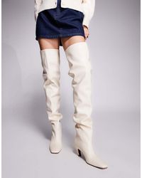 ASOS - Botas Por Encima De La Rodilla Amarillo Crema De Caña Suelta Con Puntera Fina Cuadrada Kayla De -Neutro - Lyst