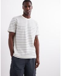 ARKET - Camiseta Blanca A Rayas Azules De Manga Corta Con Bolsillo De - Lyst