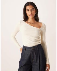 ASOS - Top à manches longues ultra-doux avec détail à la taille et encolure asymétrique - Lyst