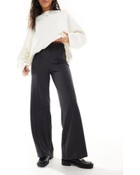 Vero Moda - Pantaloni A Fondo Ampio Con Pieghe Sul Davanti Antracite - Lyst