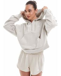 adidas Originals - Sudadera Gris Con Capucha, Cremallera Corta Y Detalle De 3 Rayas De Felpa De Rizo Essentials De - Lyst