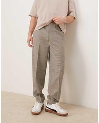 ASOS - Pantalones De Vestir Marrones A Cuadros Pequeños De Corte Tapered Extragrande De - Lyst