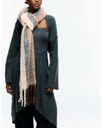 Pull&Bear - Sciarpa Morbida Al Tatto Color Ruggine A Righe Con Frange - Lyst