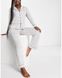 Hunkemöller Hunkemöller – gepunkteter pyjama mit hose und hemd mit reverskragen - Weiß