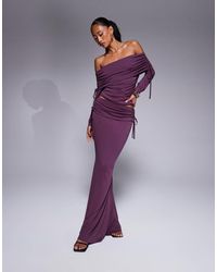 ASOS - Falda Larga Burdeos De Corte Sirena Con Lateral Fruncido Y Cintura Plegada De Tejido Suave De -Rojo - Lyst