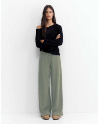 Pull&Bear - Pantalon ample en crêpe - kaki - Lyst