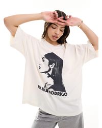 ASOS - T-shirt oversize à imprimé olivia rodrigo sous licence - crème - Lyst