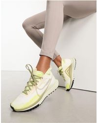 Nike - React gore-tex peg trail 4 - sneakers color avorio e verde oliva neutro - Lyst