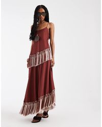 ASOS - Satijnen Maxi Cami-Jurk Met Dubbele Laag En Tweekleurige Franjes - Lyst