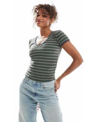 Daisy Street - T-Shirt Mini A Maniche Corte Marrone E Kaki A Righe Con Scollo A V - Lyst