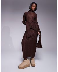 ASOS - Robe mi-longue nouée à la taille en maille torsadée avec manches longues et col montant - marron - Lyst