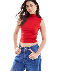 Stradivarius - Top Senza Maniche Senza Cuciture E Con Scollo A Intaglio - Lyst