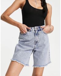 Miss Selfridge - – lang geschnittene jeans-shorts - Lyst