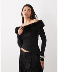 I.AM.GIA - Cecily Bardot Faux Fur Trim Asymmetric Knitted Top - Lyst
