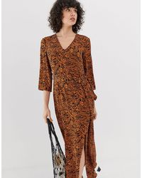 Vero Moda Lange Jurk Met Abstracte Dierenprint - Bruin