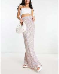 Glamorous - Falda lencera larga color crema con estampado - Lyst