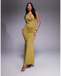 New Look - Vestito Lungo Allacciato Al Collo Con Scollo Ad Anello Kaki Chiaro - Lyst
