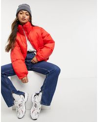 Weekday Chaqueta corta roja acolchada Hedda - Rojo