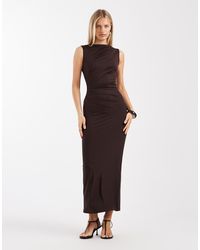 4th & Reckless - Robe longue froncée près du corps sans manches à encolure bateau - chocolat - Lyst