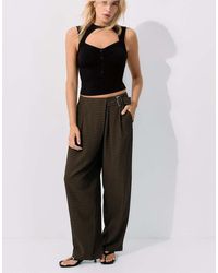 Stradivarius - Flowing Check Trousers With Buckle - Lyst