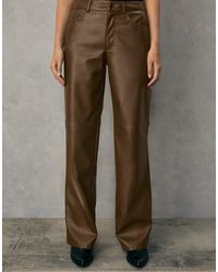 Stradivarius - Broek Van Imitatieleer Met Rechte Pasvorm - Lyst