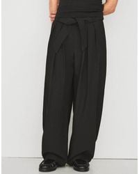 Bershka - Barrel-Leg Trousers With Darts And Belt - Lyst