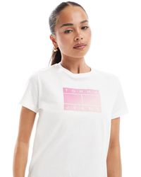 Tommy Hilfiger - T-Shirt Bianca E Rosa Con Bandiera Sfumata - Lyst