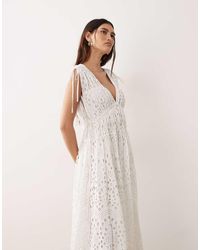 ARRANGE - Broderie Drawstring Detail Trapeze Maxi Dress - Lyst