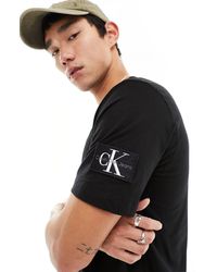Calvin Klein - T-shirt classique à écusson - Lyst