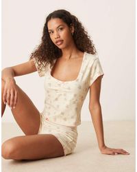ASOS - Top De Pijama Amarillo Pastel De Estilo Mesonera Con Estampado De Mix & Match De - Lyst